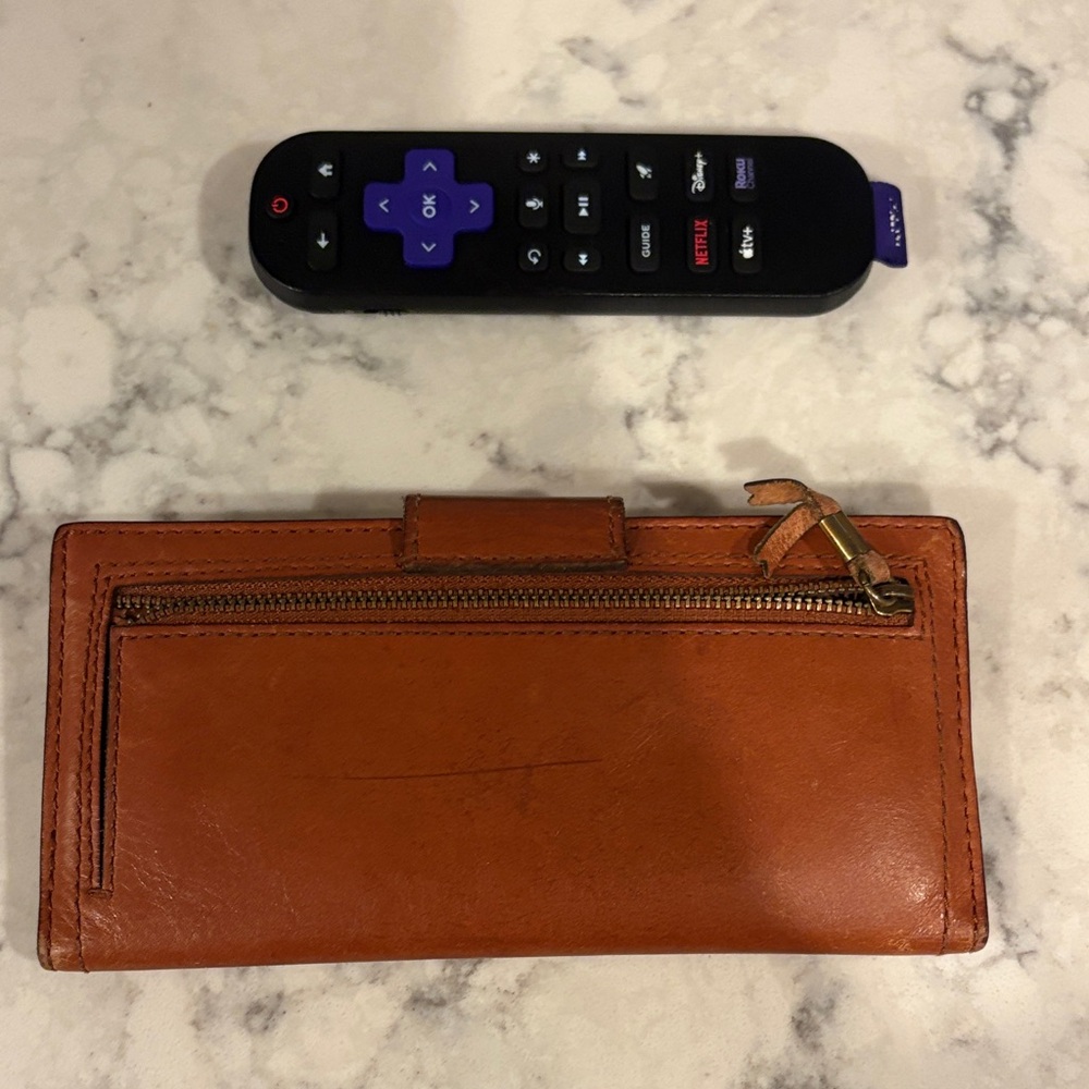 Brown Leather Snap Wallet. Madewell. Euc - Picture 5 of 5